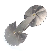 Curvature gauge